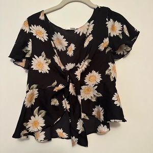 American eagle tie front crop top
